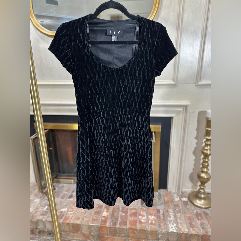 JSC Vintage Black Velvet Mini Dress Size 4 Canada Made Party Cocktail Goth‎